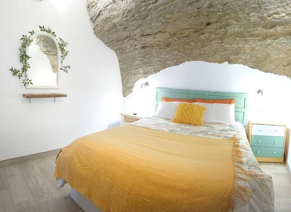 Casa Cueva La Luna Setenil De Las Bodegas Bagian luar foto
